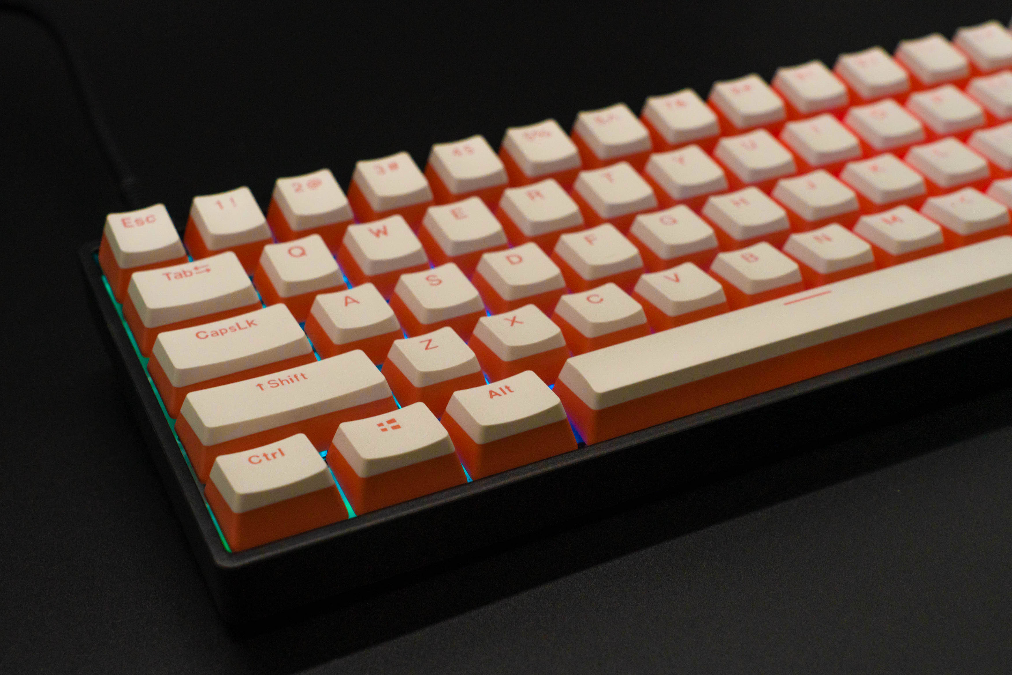 Peach Pudding Keycaps side view on Devil One