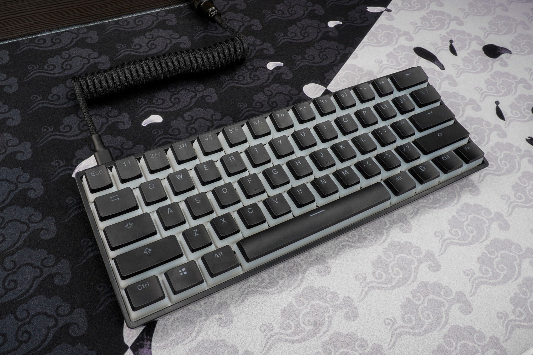 Devil One keyboard black case, black keycaps, black coiled cable