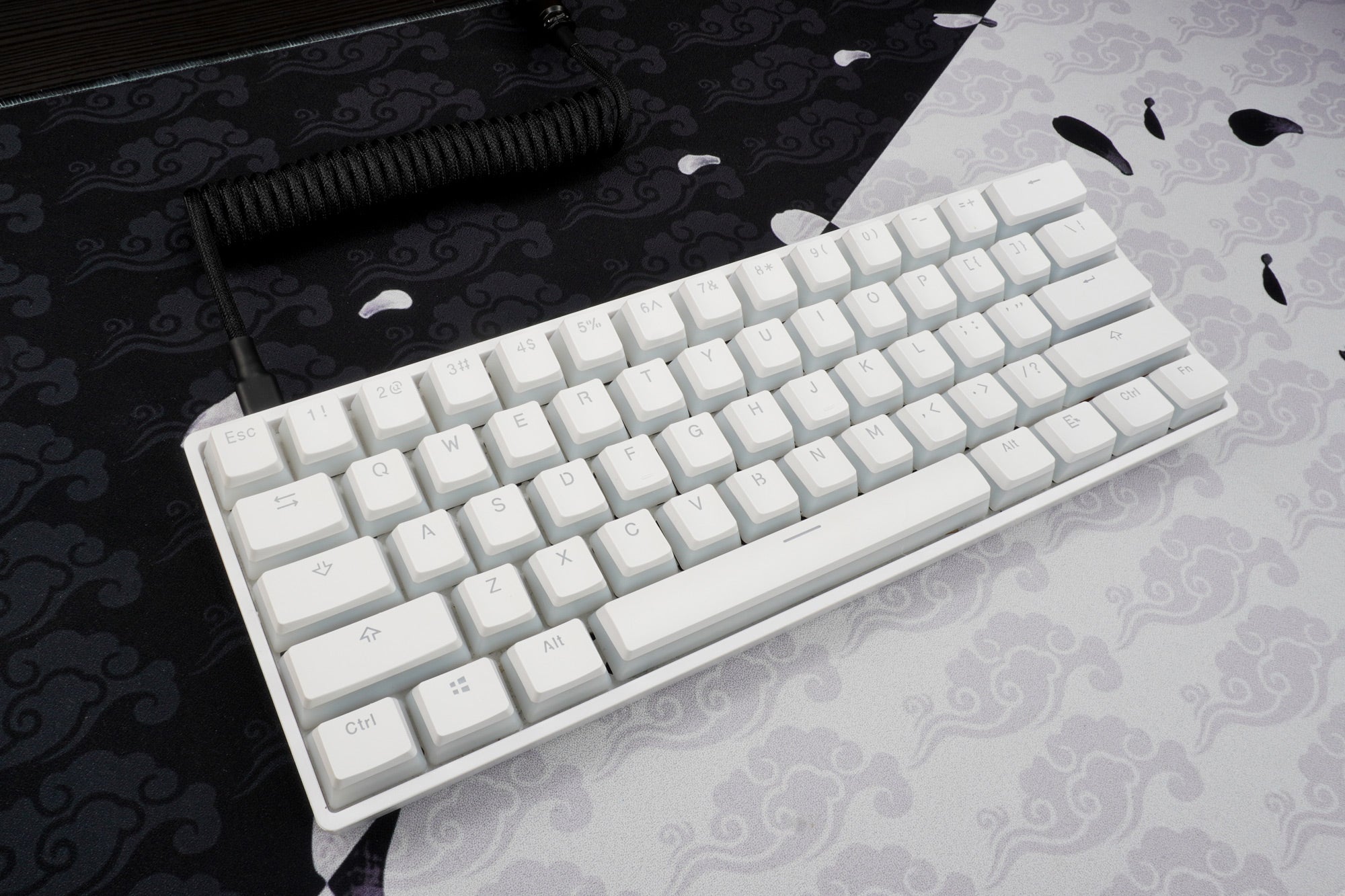 Devil One keyboard white case, white keycaps, black coiled cable